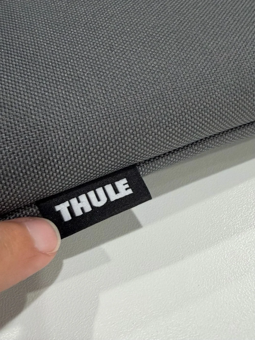 Thule Sleek Changing Bag Shadow Grey NWT Convertible Shoulder Bag Backpack